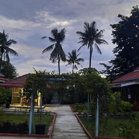 Gekq Inn Langkawi パンタイ・サナング エクステリア 写真