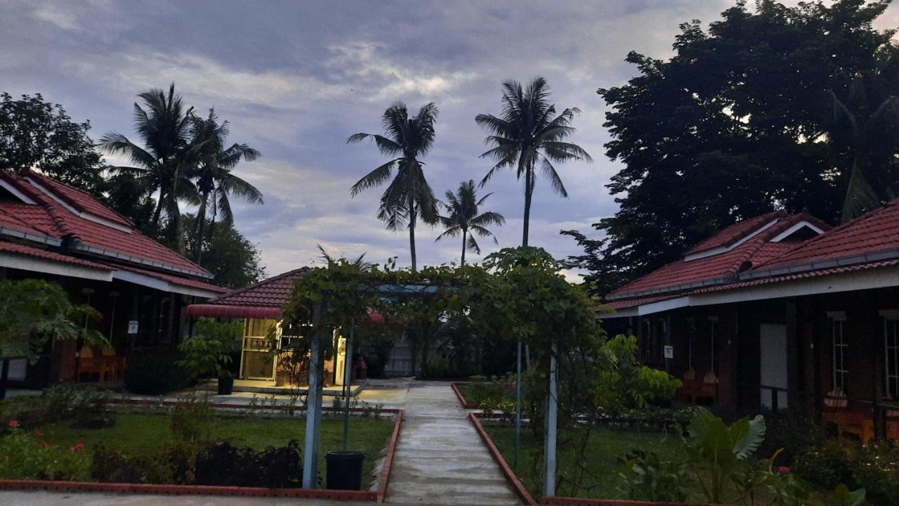 Gekq Inn Langkawi パンタイ・サナング エクステリア 写真